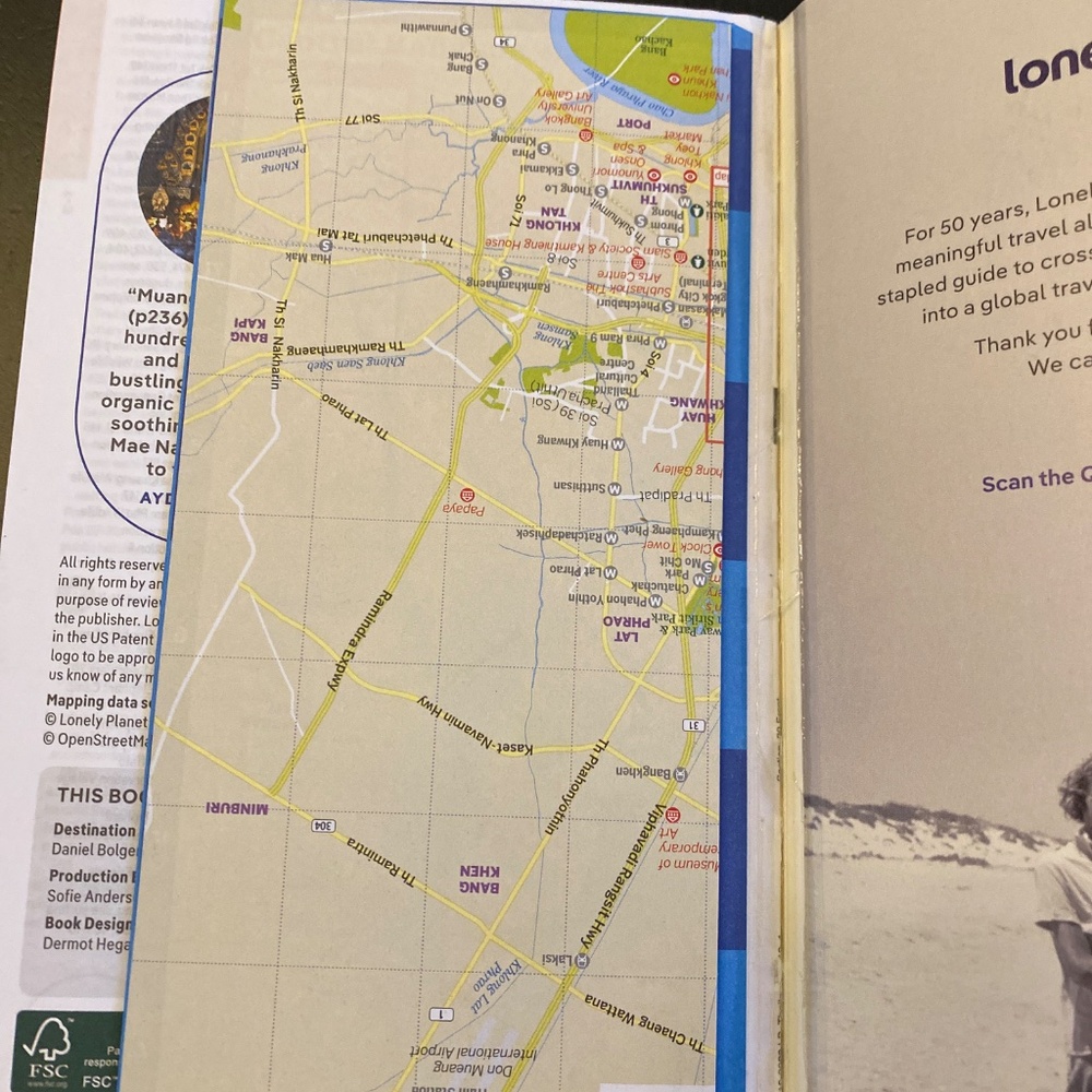 Lonely planet Thailand guide book (2024) - Picture 3 of 4